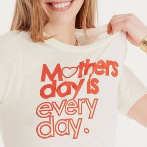 EUC J CREW Vintage Cotton Mothers Day Heart  T Shirt in Red Ivory